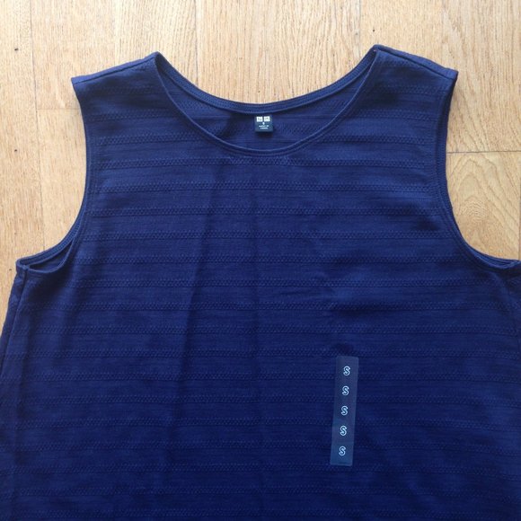 Uniqlo NWOT A-line Dress in navy color - Picture 4 of 6